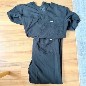 Figs Men's Scrub Set (Medium)